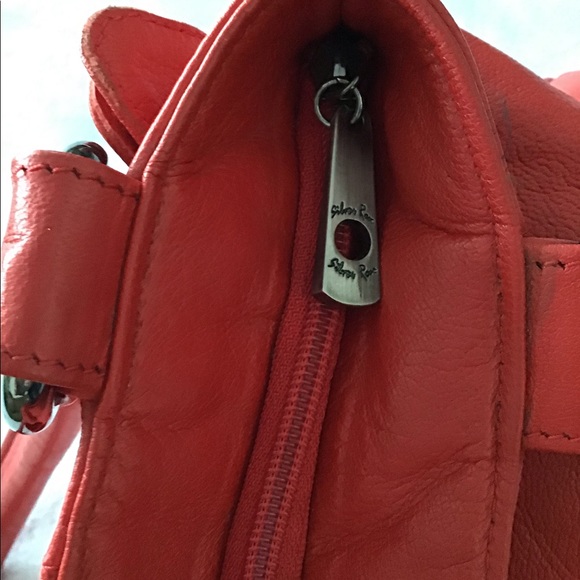 🔥🔥 HOST PICK 🔥🔥 SILVER ROSE leather bag - Picture 8 of 13